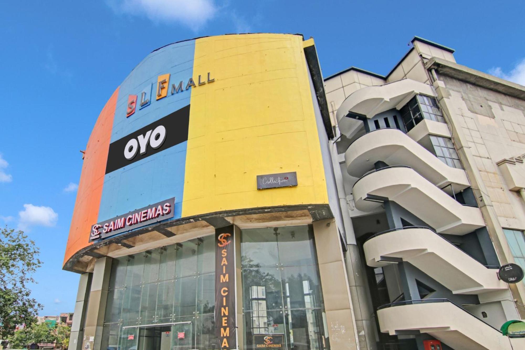 Collection O Slf Mall Sector 30 Hotel Фаридабад Екстериор снимка